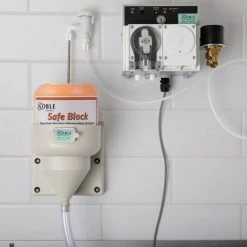 Noble Chemical Safe Block 8 Lb. / 128 Oz. Metal Safe Machine Warewashing Detergent - 4/Case -Carlisle Shop 1732854