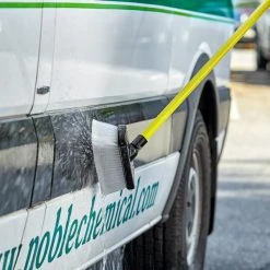 Carlisle 36123000 Flo Thru 10" Unflagged Acid Wash Vehicle Brush