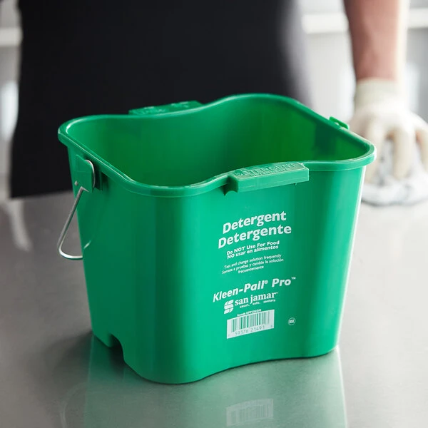 San Jamar KPP256GN 8 Qt. Green Cleaning Kleen-Pail Pro Bucket 3 San Jamar KPP256GN 8 Qt. Green Cleaning Kleen-Pail Pro Bucket